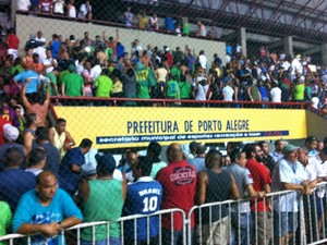 Assembleia Rodoviários Porto Alegre (Foto: Estêvão Pires/G1)