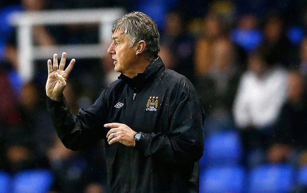 Brian Kidd técnico Manchester City (Foto: Reuters)