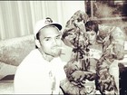 Tá rolando! De lingerie, Rihanna posa ao lado de Chris Brown 