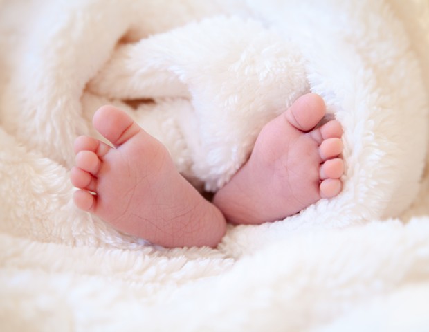 Teste do pezinho no recém-nascido ajuda a detectar uma série de doenças (Foto: Thinkstock)