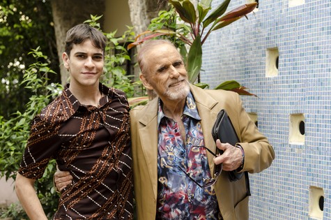  Victor Lamoglia e Francisco Cuoco gravam 'A grande família' (Foto: Ellen Soares/TV Globo)