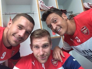 Podolski retorna aos treinos no Arsenal (Foto: Instagram)