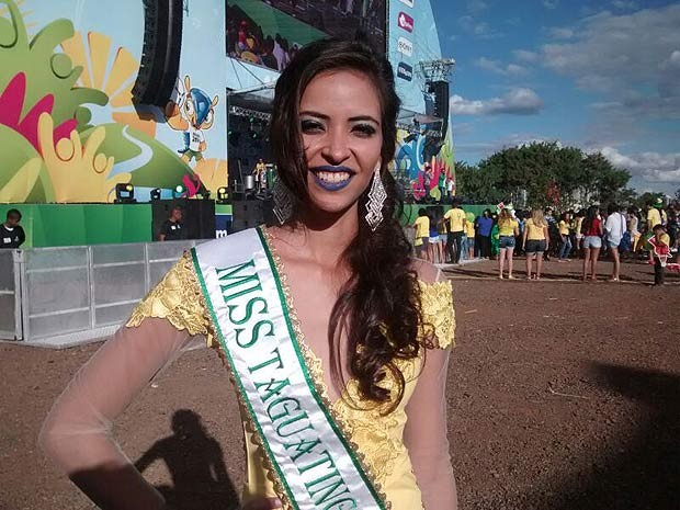 Miss Taguatinga, Nathalia Cristina, de 19 anos, na Fan Fest (Foto: Isabella Calzolari/G1)