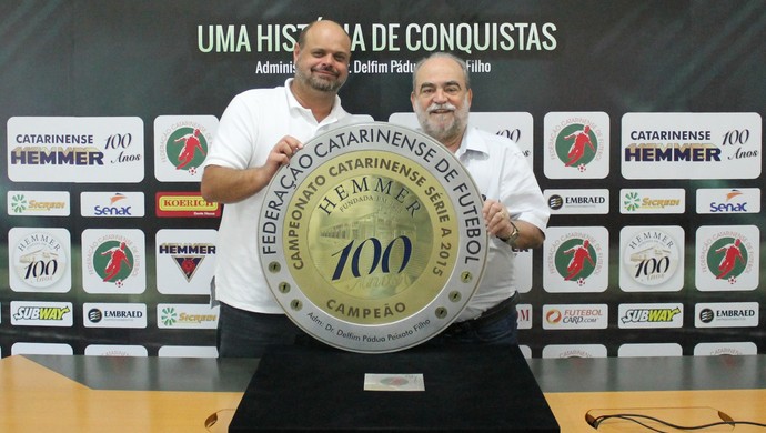 Troféu Campeonato Catarinense (Foto: FCF/Divulgação)