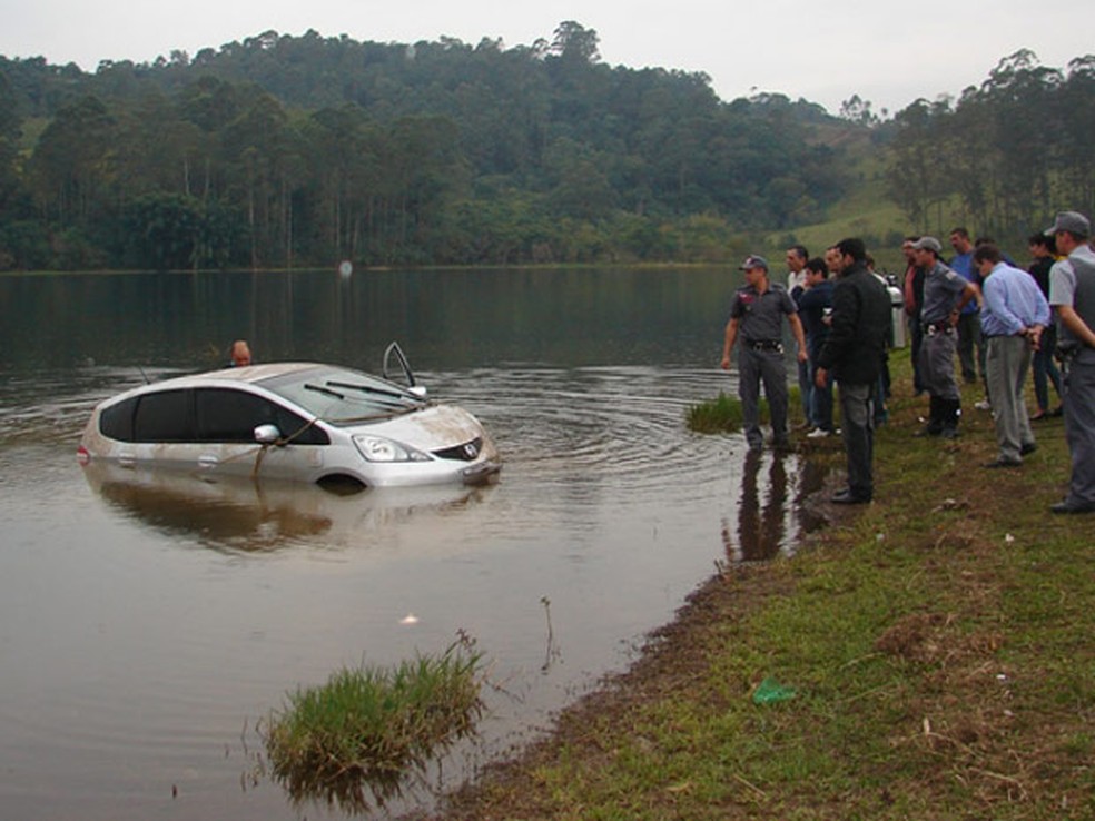 Carro de Mércia Nakashima é encontrado em represa (Foto: Arquivo/Paulo Toledo Piza/G1)