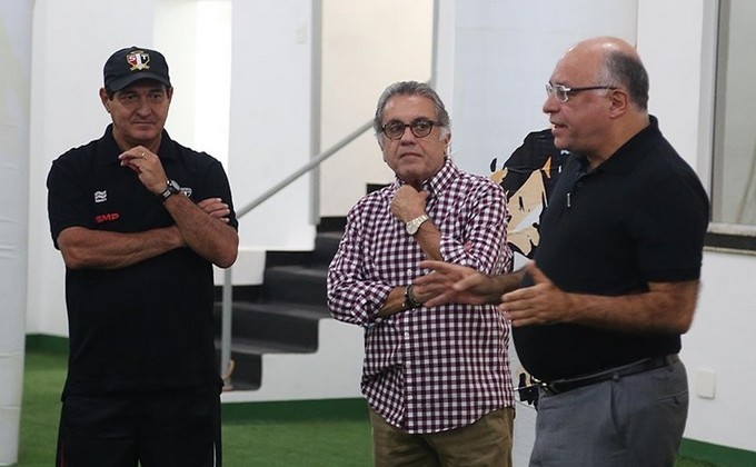 Muricy Ramalho, Carlos Miguel Aidar e Ataíde Gil Guerreiro (Foto: Rubens Chiri/saopaulofc.net)