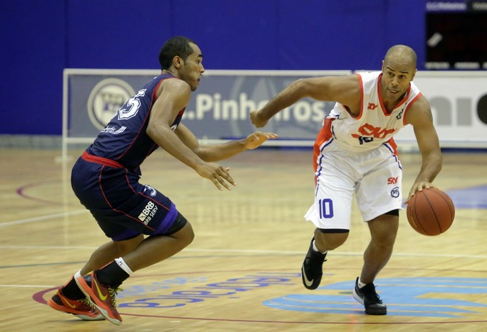 Joe Smith, Pinheiros (Foto: Divulgação)