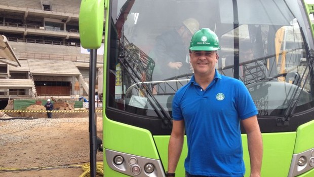 Marcos ônibus Globo Esporte (Foto: Karina Falzoni)