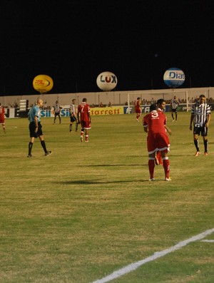 treze x vila nova no presidente vargas (Foto: Silas Batista / Globoesporte.com/pb)