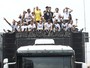 Por cansaço, Corinthians reduz desfile em trio elétrico