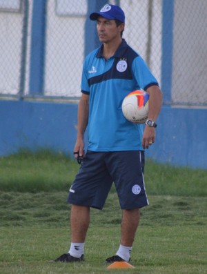 Técnico Betinho Confiança (Foto: Osmar Rios)