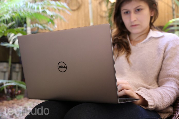 Dell XPS 13 usando (Foto: Raíssa Delphim/TechTudo) Dell XPS 13 usando (Foto: Raíssa Delphim/TechTudo)