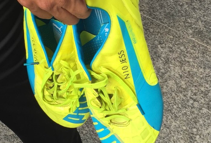 chuteiras nenê vasco (Foto: Sofia Miranda / GloboEsporte.com)