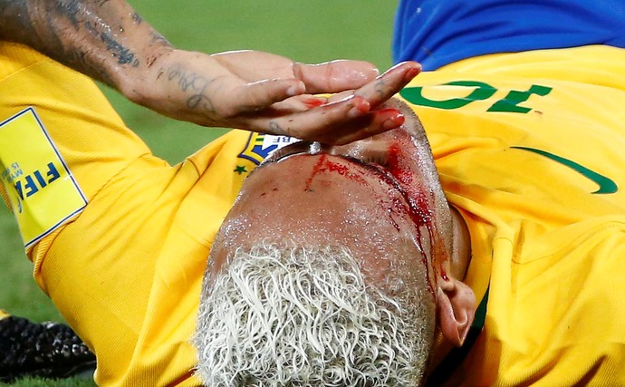 Neymar Seleção sangue Bolívia (Foto: Reuters)