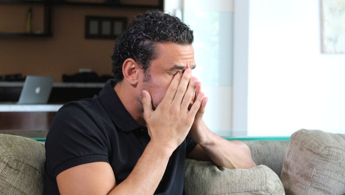 Fred se emociona em conversa com Régis Rosing (Foto: Sidney Garambone)