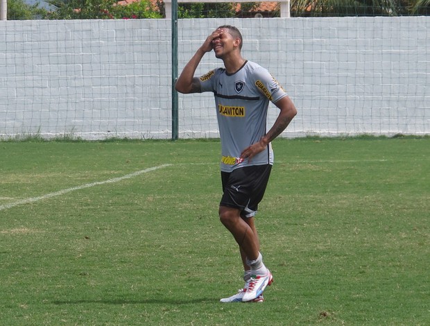 Antônio Carlos treino Botafogo (Foto: Thales Soares)