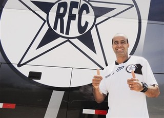 Aílton Ferraz é o comandante do Resende na Copa Rio (Foto: Divulgação)
