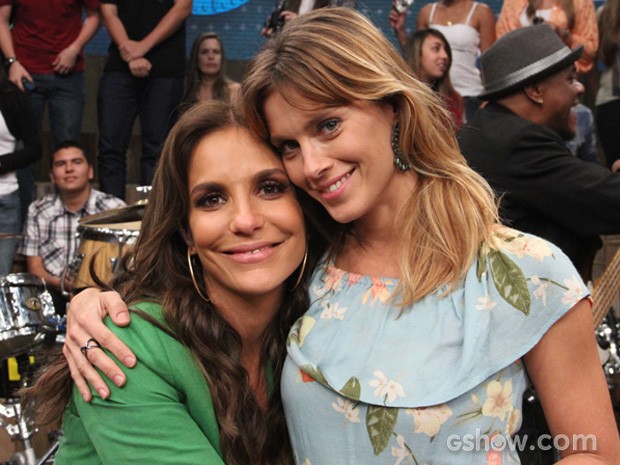 Carolina Dieckman e Ivete (Foto: Altas Horas / TV Globo) Carolina Dieckman e Ivete (Foto: Altas Horas / TV Globo)