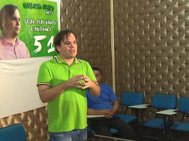 Walter Brito Neto discursa durante convenção do PEN, em Campina Grande (Foto: Reprodução/TV Paraíba) Walter Brito Neto discursa durante convenção do PEN, em Campina Grande (Foto: Reprodução/TV Paraíba)