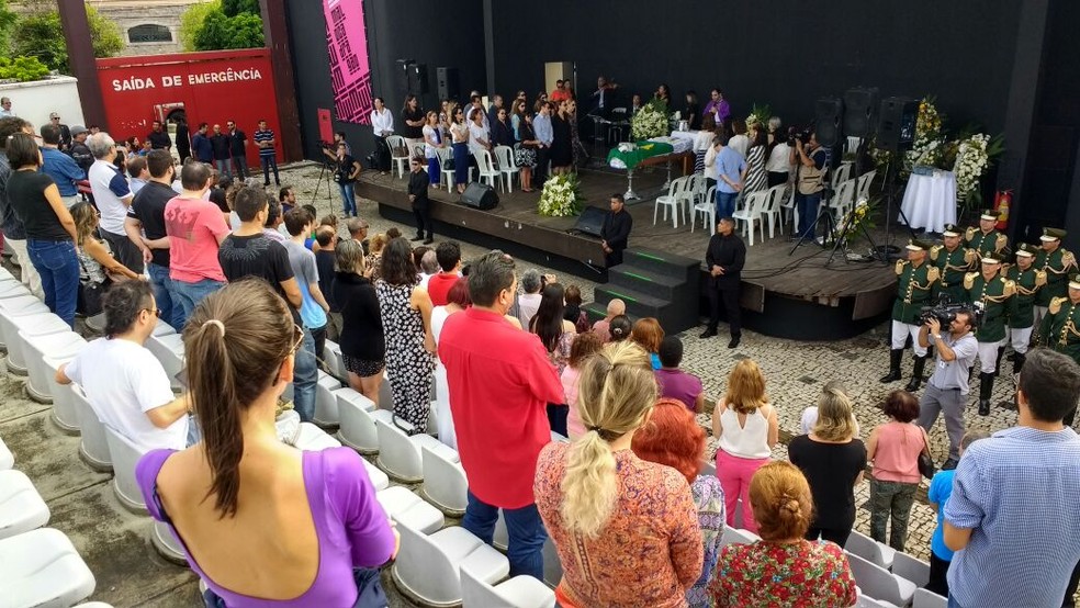Missa de corpo presente no Centro Dragãodo Mar (Foto: Dalwton Moura/Secult) Missa de corpo presente no Centro Dragãodo Mar (Foto: Dalwton Moura/Secult)