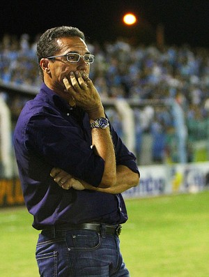 Técnico Vanderlei Luxemburgo contra o Cruzeiro-RS (Foto: Grêmio/Divulgação)