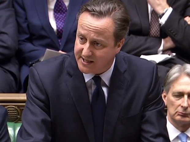 O primeiro-ministro britânico David Cameron fala aos membros do Parlamento em Londres, na segunda (21) (Foto: AFP PRU/AFP)