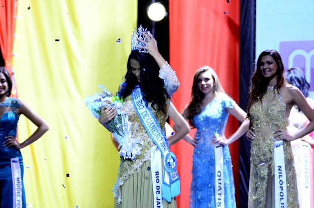 Hosana Elliot vence o concurso Miss Universo RJ (Foto: Roberto Teixeira/EGO)