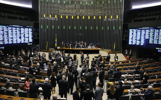 Sem quórum Congresso adia mais uma vez votação de vetos à pauta bomba