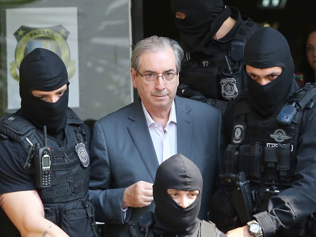 Resultado de imagem para fotos de eduardo cunha preso