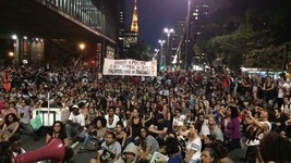 Avenida Paulista também tem ato contra a PEC (Roney Domingos/G1)