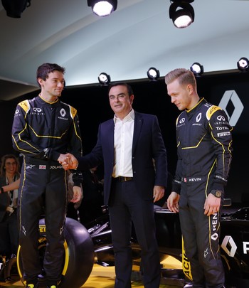 Jolyon Palmer e Kevin Magnussen foram apresentados como titulares da Renault na Fórmula 1 (Foto: Reuters) Jolyon Palmer e Kevin Magnussen foram apresentados como titulares da Renault na Fórmula 1 (Foto: Reuters)