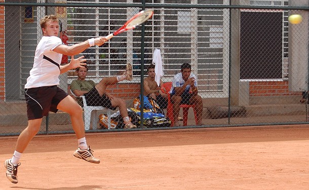 Tenista primeira etapa do Circuito Piauiense de Tênis (Foto: Divulgação)