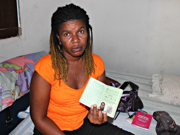 Haitiana desempregada em Manaus (Foto: Adneison Severiano G1/AM)