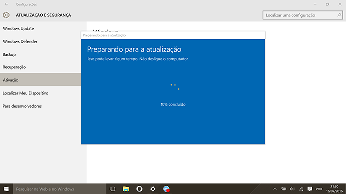 Windows 10 Home fará o download e upgrade para a versão Pro (Foto: Reprodução/Elson de Souza)