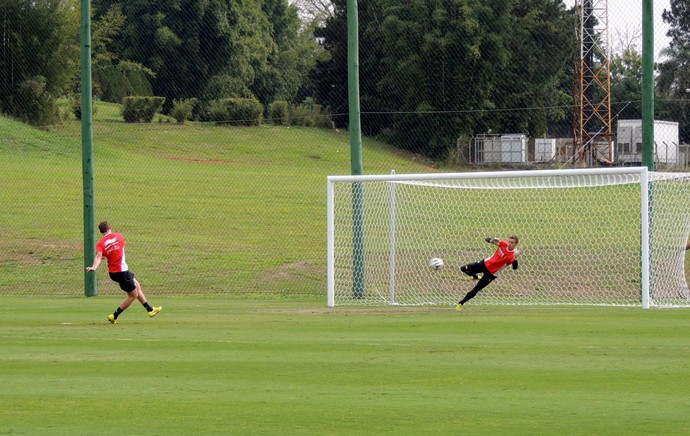 Treino Pênalti Bélgica (Foto: Vitor Geron)