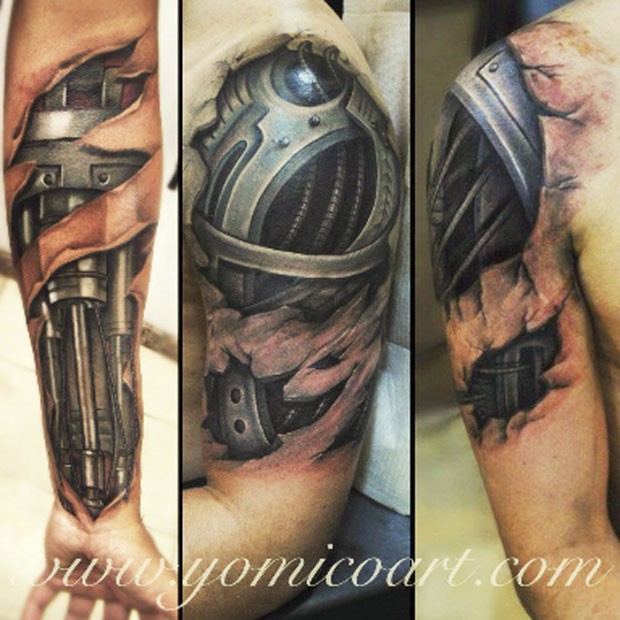 Tatuagem feita pelo artista Yomico Moreno lembra um braço mecânico. (Foto: Reprodução)
