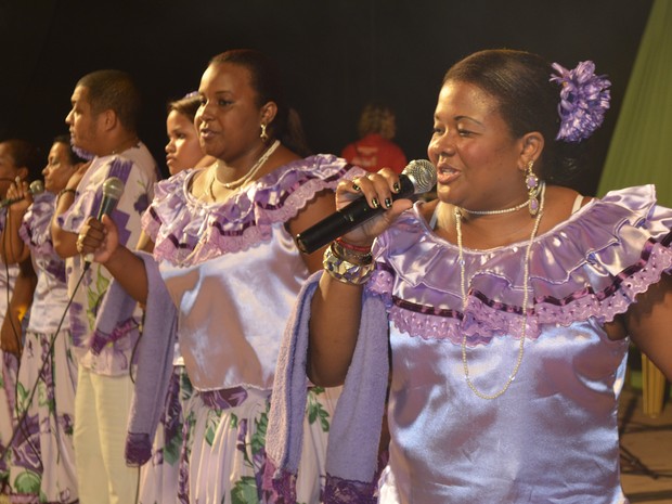 Músicas que contaram histórias de origem africana foram cantadas no evento (Foto: Abinoan Santiago/G1)