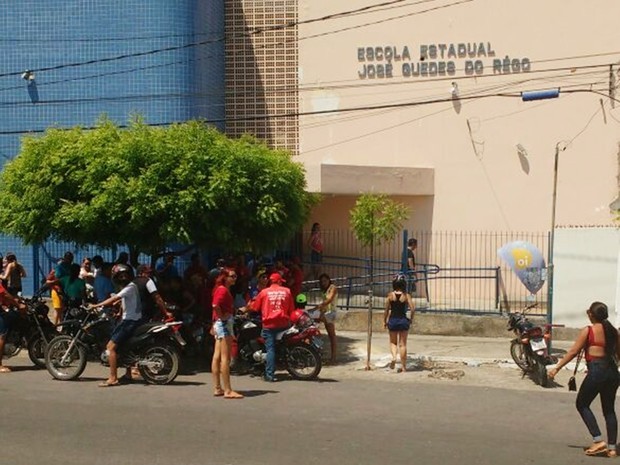 Na Escola Estadual José Guedes do Rêgo, em Pau dos Ferros, votação transcorre normalmente
