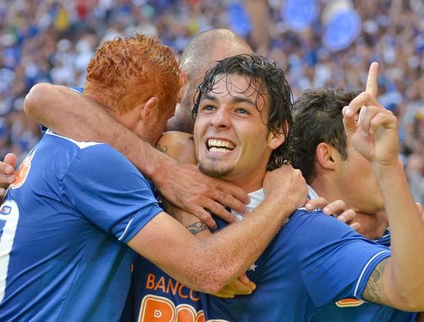 Ricardo Goulart gol Cruzeiro (Foto: Daniel Oliveira / Ag. Estado)