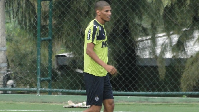 Léo Silva, zagueiro do Atlético-MG (Foto: Rafael Araújo)
