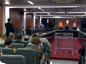 Julgamento ocorreu na Sala de Sessões do Pleno do TRT-PE (Foto: Reprodução / TV Globo)
