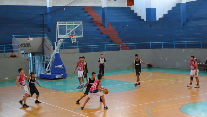 Meta desiste e Sesi vence no basquete juvenil masculino, no Amapá (Foto: Anne Karoline Santos/GE-AP)