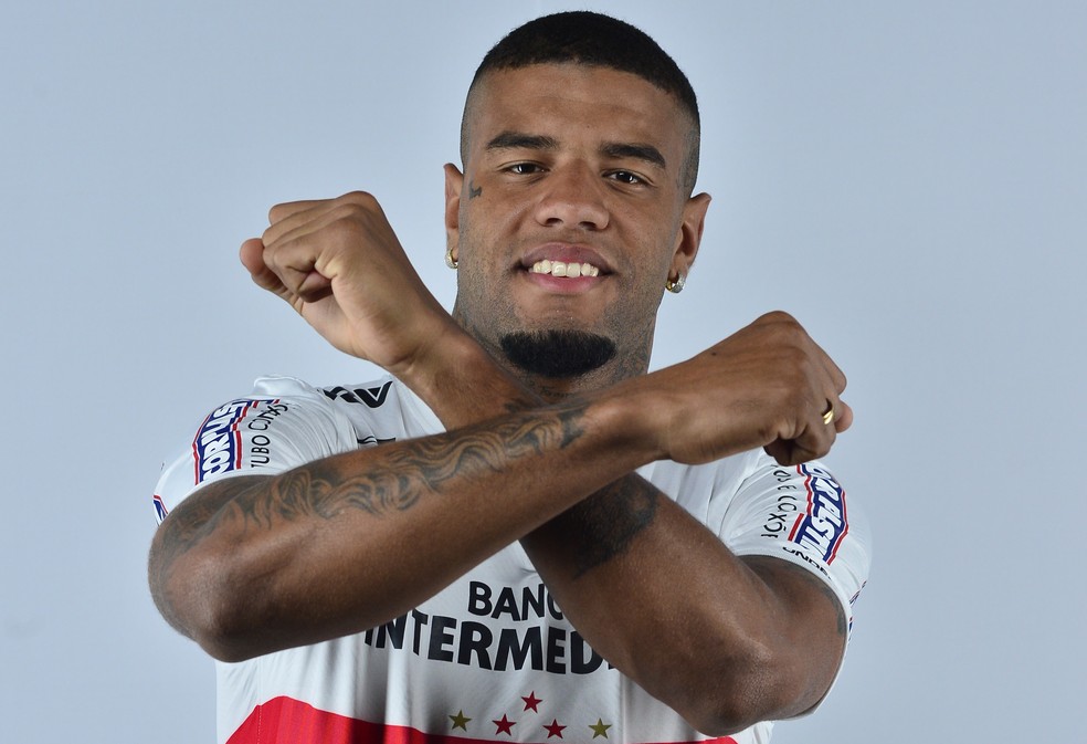 Junior Tavares pode trocar o São Paulo pela Europa (Foto: Marcos Riboli)