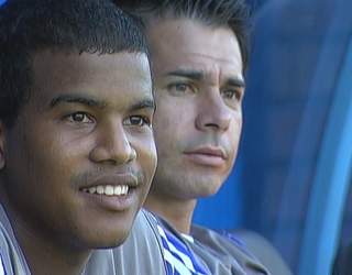 Diego Assis ficou no banco do Cruzeiro-RS contra o Inter (Foto: Reprodução)