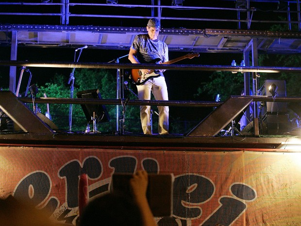 Asa de Águia foi uma das bandas que encerrou o último dia do Fortal 2011 (Foto: Marília Camelo/Agência Diário)