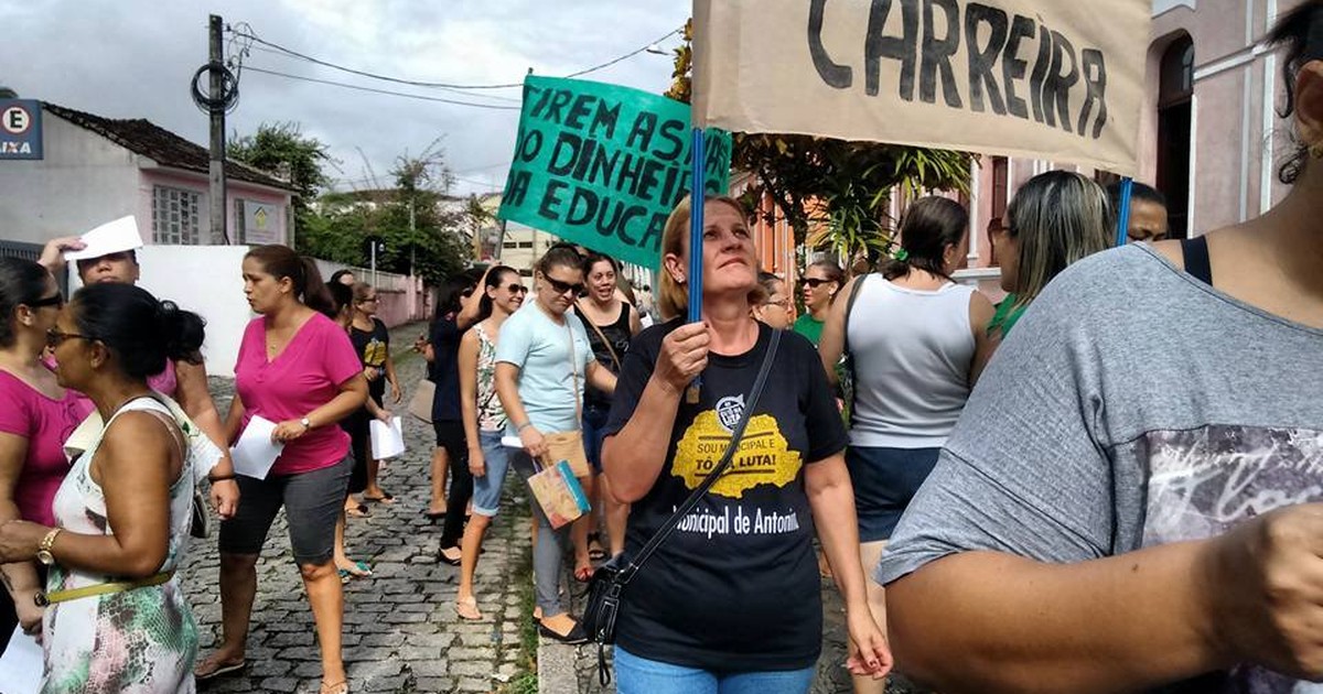 G Em Greve Professores De Antonina Pedem Reajuste Salarial E