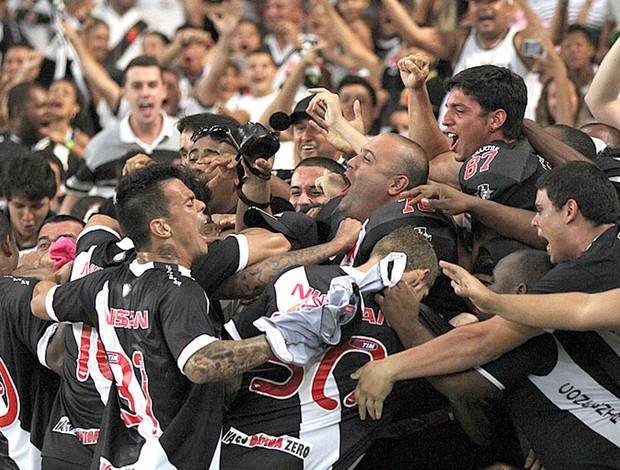 Comemorção do Vasco contra o Santos (Foto: Marcelo Sadio / Vasco.com.br)