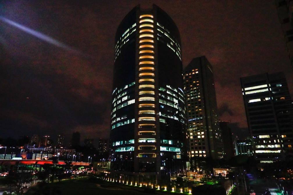 No edifício Tower Bridge, no Brooklin, a administradora informa que a taxa de vacância é de 35%. (Foto: Fábio Tito/G1)