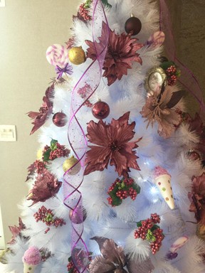 Deborah Secco mostra decoração de Natal (Foto: Reprodução / Instagram)