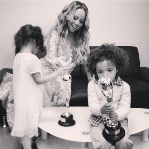 Mariah Carey com os filhos, Monroe e Moroccan (Foto: Instagram/ Reprodução)